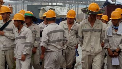 Photo of Warga Dilarang Keluar Rumah, Eh TKA China Bebas Masuk ke Indonesia