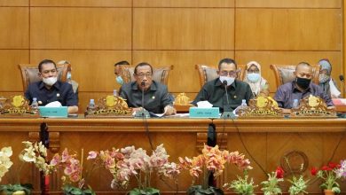 Photo of Wabup Sidrap Sampaikan Tanggapan atas Pemandangan Umum Fraksi