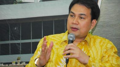 Photo of Wakil Ketua DPR Minta Ungkap Penyebab Kebakaran Kilang Pertamina Balongan