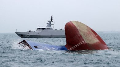 Photo of Kapal Tenggalam di Sungai Mahakam, 1 ABK Hilang dan terdapat Tumpahan Minyak