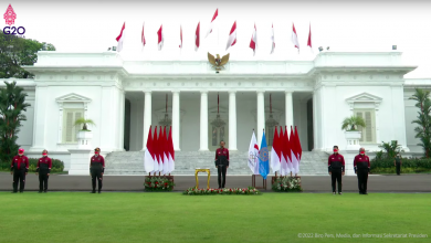 Photo of Lepas Kontingen Indonesia ke SEA Games Vietnam, Jokowi Minta Atlet Ukir Prestasi