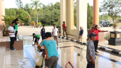 Photo of Pegawai Pemkab PPU Bergotong-Royong Aktifkan Jumat Bersih