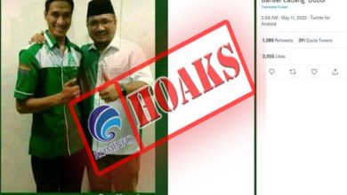 Photo of Foto Menteri Agama Rangkul Ragil Mahardika