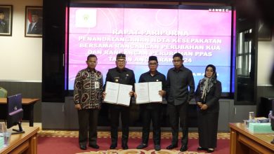 Photo of Pj. Bupati PPU Makmur Marbun Hadiri Rapat Paripurna Penandatanganan Nota Kesepakatan Bersama Rancangan KUA – PPAS Tahun 2024