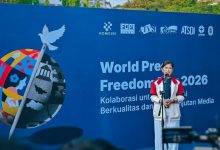 Photo of Meutya: Jurnalis Menjaga Kebenaran di Tengah Pusaran Arus Informasi Digital