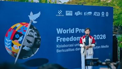 Photo of Meutya: Jurnalis Menjaga Kebenaran di Tengah Pusaran Arus Informasi Digital
