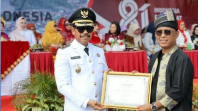 Photo of Disdikpora PPU Sabet Penghargaan Zona Hijau Ombudsman RI di Momentum HUT Kemerdekaan ke-81