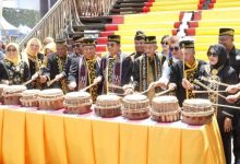 Photo of Geliat Pesta Adat Nondoi, Rumah Adat Paser Jadi Pusat Budaya dan Ekonomi Rakyat