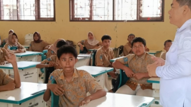 Photo of Komitmen Berkelanjutan, Disdikpora PPU Evaluasi Mutu Pembelajaran di Enam Sekolah Guna Cetak Generasi Unggul